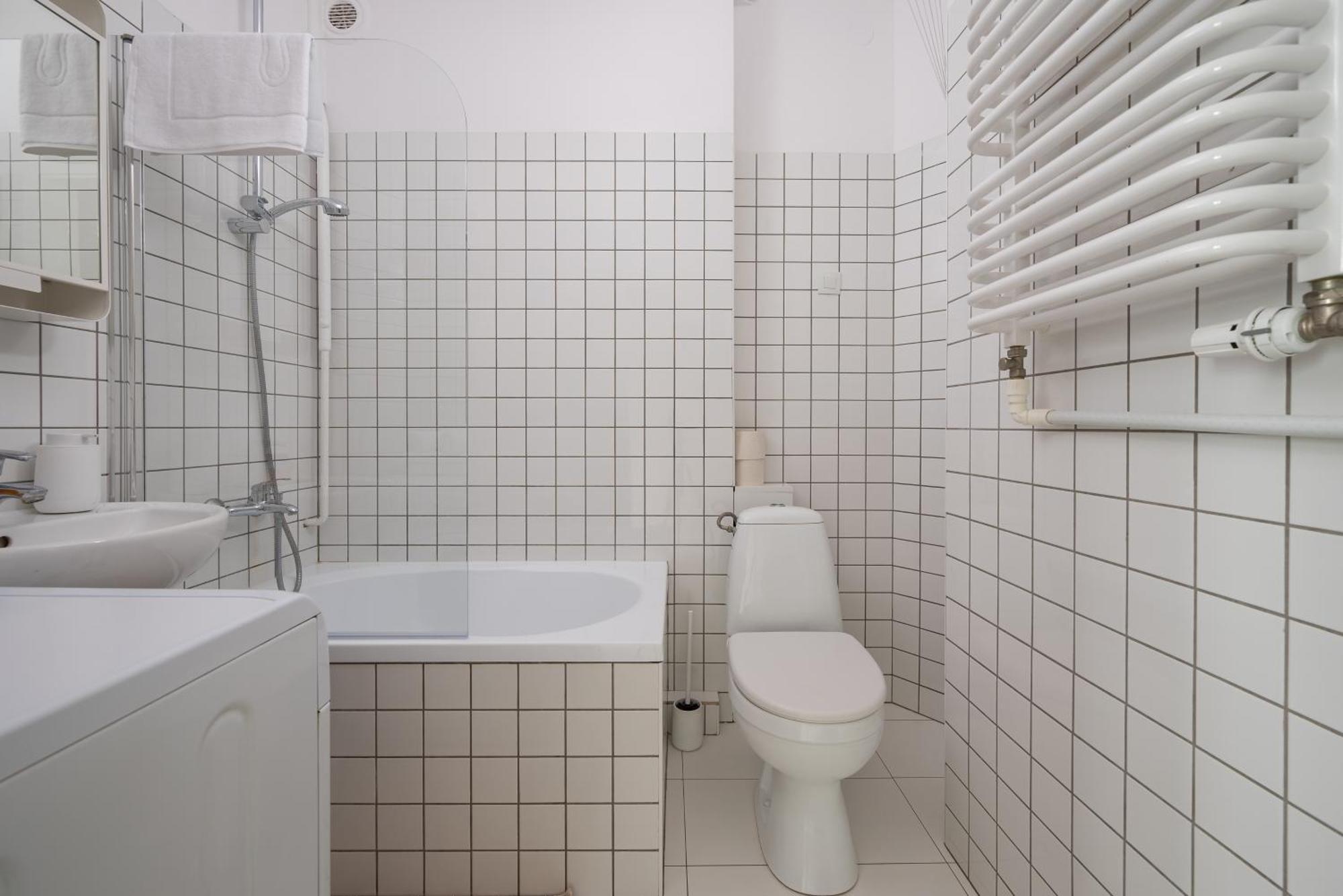 Wola Ratusz Homely Apartment Varsovia Exterior foto